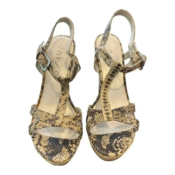 UNISA Women’s 7.5 Snakeskin Wedge Strappy Sandal - Picture 2 of 5